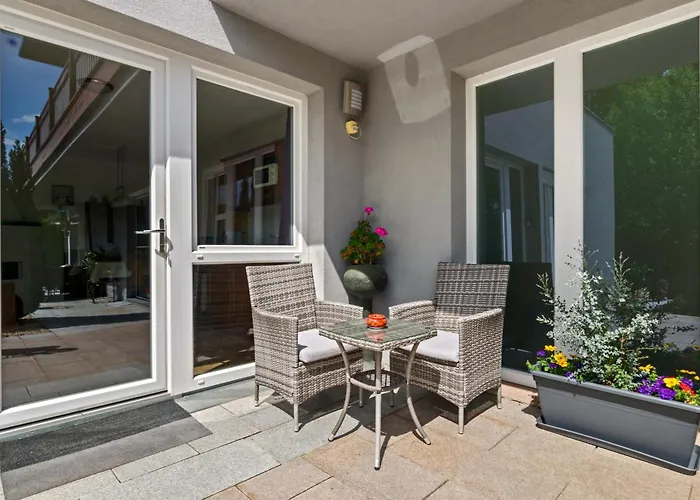 The Mountain View Apartman